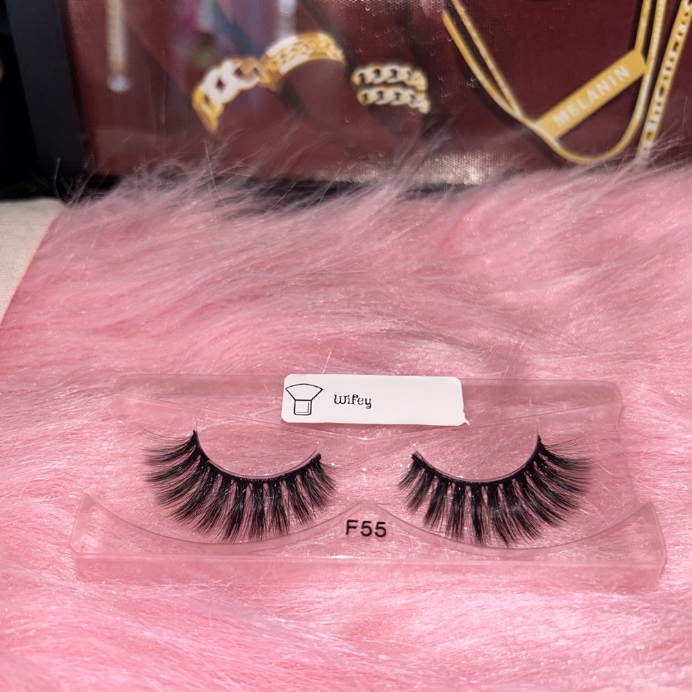 Natural Soft Glam Mink Lashes – Lightweight Everyday Lash